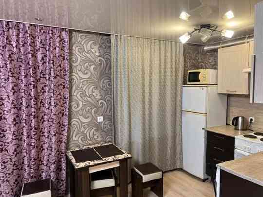 Сдается:Однокомнатная квартира-Студия Этаж:4/5 Донецк