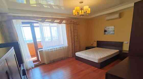 Сдаю двухкомнатную квартиру 56.0 м² этаж 4, город Донецк, Киевский район Донецк