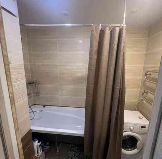 Сдается:2 комнатная квартира Этаж:5/9 Район:Ворошиловский Донецк