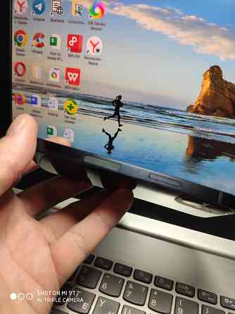 Продам айфон 12мини на 256гб Макеевка