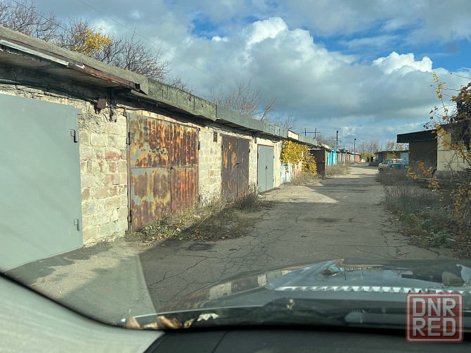 Капитальный двухуровневый гараж с охраной продам Донецк - изображение 1