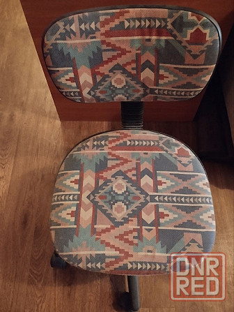 Продам кресло компьютерное для ребёнка состояние отличное Донецк - изображение 1