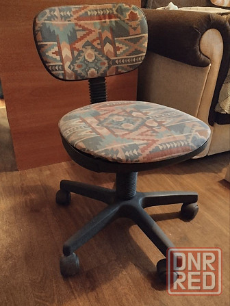 Продам кресло компьютерное для ребёнка состояние отличное Донецк - изображение 2