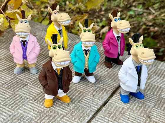 Конь в пальто Донецк