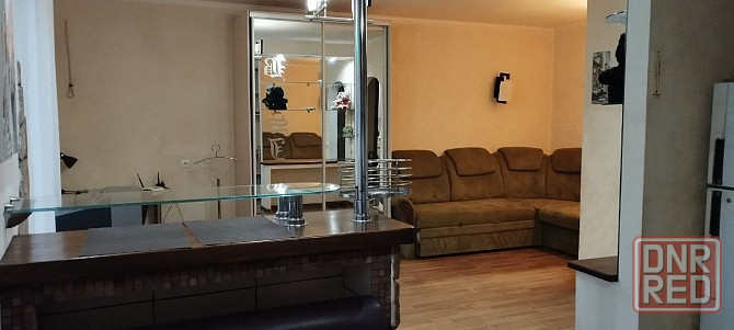 Сдаётся 1 комнатная квартира студия, в Левобережном районе, Киевский рынок, по улице 9 мая. Мариуполь - изображение 3