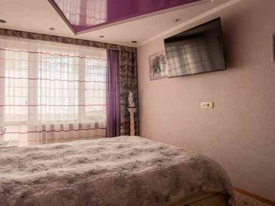 Сдаётся 3 комнатная квартира 105 м2 много места для жизни и уюта Донецк