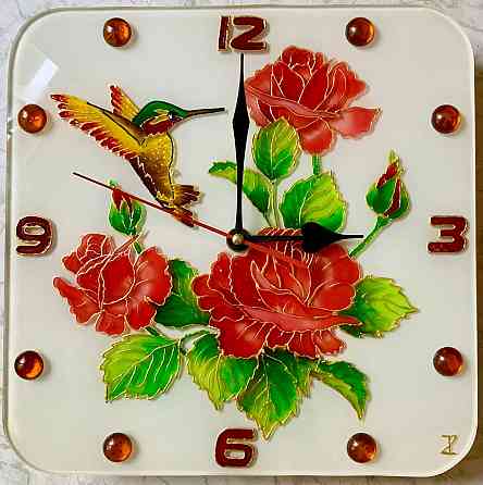 Часы "Колибри", 26 на 26 см. Новые, в упаковке. Донецк