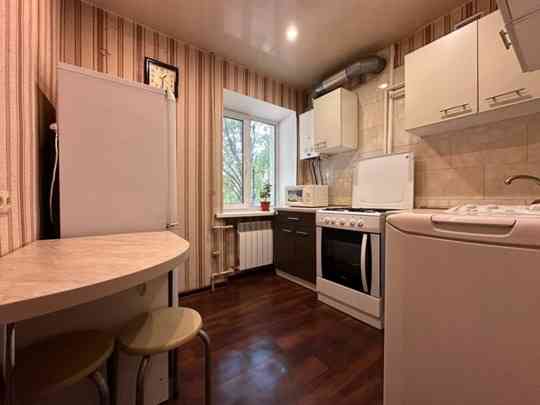 Сдается 1-комнатная квартира 33 кв. м Район: Червоногвардейский Донецк