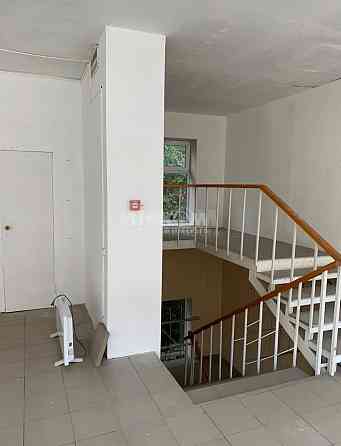 Продам Нежилое помещение 3х этажный 140м2 Центр Города Луганск