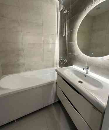 Сдаю двухкомнатную квартиру в Ворошиловском районе донецка, ориентир бульвар пушкина. Донецк