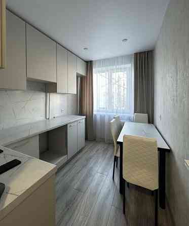 Сдаю двухкомнатную квартиру в Ворошиловском районе донецка, ориентир бульвар пушкина. Донецк