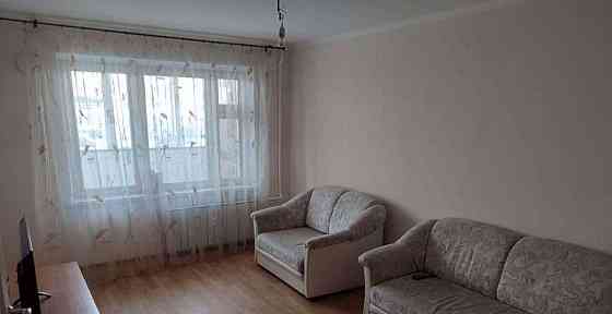 Сдаю трехкомнатную квартиру по пр-кт ильича, калининский район Донецк