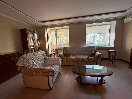 Продаётся 4-комнатная квартира на бульваре Пушкина Донецк