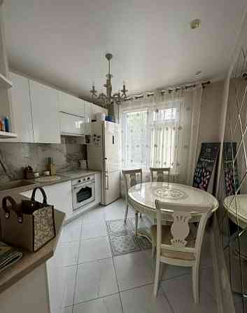 Сдается: 1 комнатная квартира Район: Ворошиловский Донецк