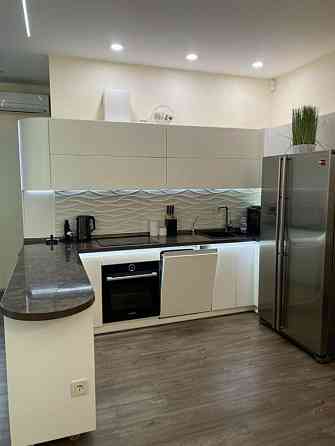 Сдам отличную 2-комнатную квартиру Калининский р-н Донецк