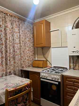 2х-комнатная, Петровского, гаражи, 3/5, кирпичный дом, 45/31/6 Донецк