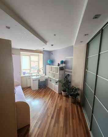 Сдается: 3 комнатная квартира Донецкий Республиканский Перинатальный Центр, Ленинский проспект Донецк