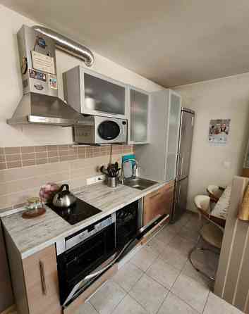 Сдается: 3 комнатная квартира Донецкий Республиканский Перинатальный Центр, Ленинский проспект Донецк