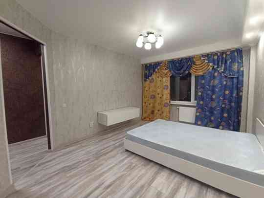 Однокомнатная квартира в Ворошиловском районе квартире есть все необходимое для жизни( духовка Донецк