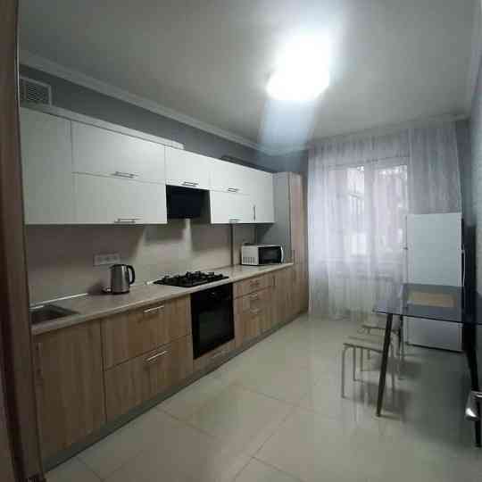 Сдам отличную 1-комнатную квартиру 40м2 Донецк