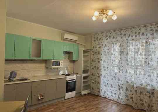 Сдается: Квартира-студия Этаж: 7/9 Район: Калининский Район Донецк