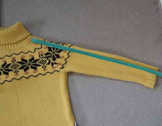 Свитер р.38 для девочки Донецк