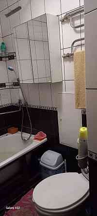 Продам 2-х к квартиру, Гвардейка, центр, улица Комарова. Макеевка