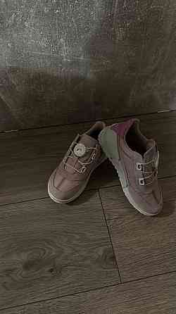 Кроссовки для девочки Донецк