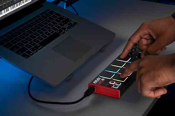 MIDI-контроллер AKAI LPD8 MKII, USB-клавиатура Донецк