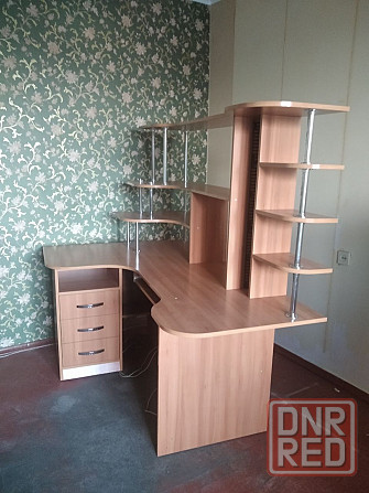 Стол письменный для студента или школьника Донецк - изображение 2