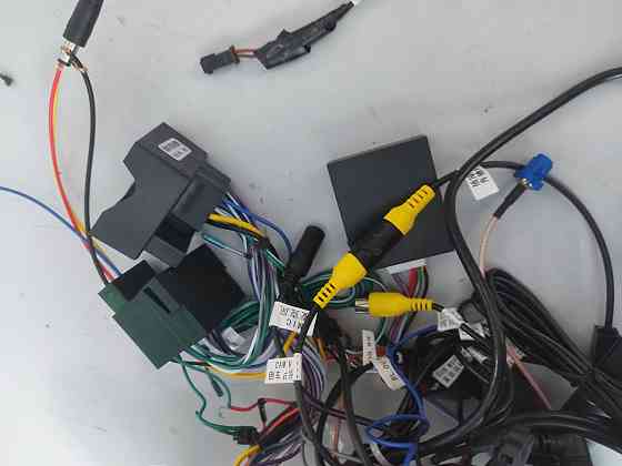 Продама автомагнитолу MERCEDES Vito/Viano W639 Харцызск