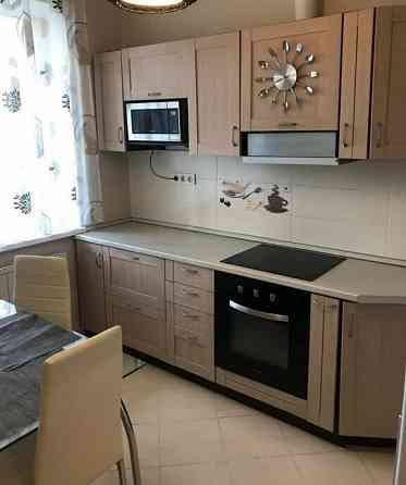 Сдается 1 комнатная квартира в Ворошиловском районе, Набережная. Донецк