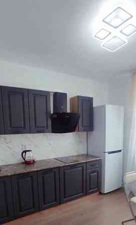 Cдам 2-комнaтную квapтиpу в развитом Калининском районе Донецк