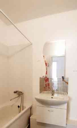 Cдам 2-комнaтную квapтиpу в развитом Калининском районе Донецк