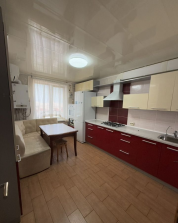 Сдаётся в долгосрочную аренду,, просторная двухкомнатная квартира в Кировском районе Донецк