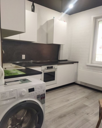 Сдаётся: квартира. Кол-во комнат: 1 Общая площадь квартиры: 34 кв. м. Район: Ворошиловский Донецк