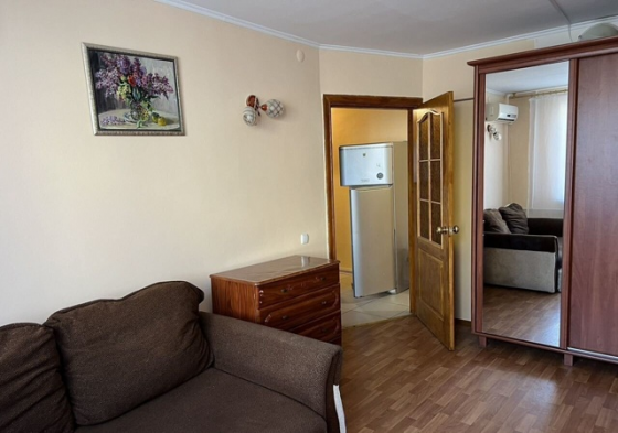 Сдаётся: квартира. Кол-во комнат: 2 Общая площадь квартиры: 43 кв. м. Район: Куйбышевский Донецк