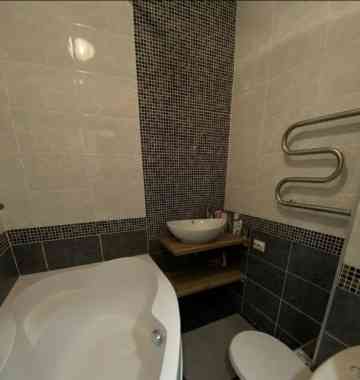 Сдается:Двухкомнатная квартира Этаж:4/5 Район:Ворошиловский Донецк