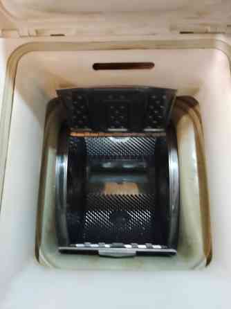 стиральная машина Whirlpool AWT 5100 б/у Макеевка