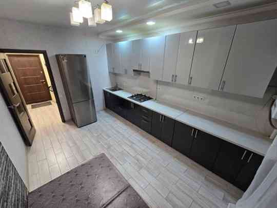 Сдам крупногабаритную 1 комнатную квартиру Калининский район Донецк