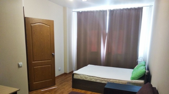 Сдаётся: квартира. Кол-во комнат: 1 Общая площадь квартиры: 38 кв. м. Район: Куйбышевский Донецк