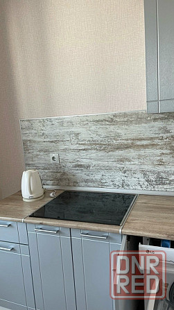 Сдаётся: однокомнатная квартира . Этаж:9/10. Район: Ленинский Донецк - изображение 1