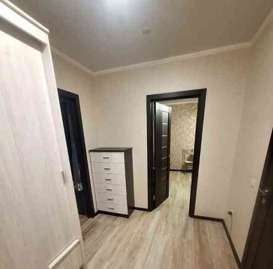 Сдаётся: квартира-студия. Кол-во комнат: 2. Общая площадь квартиры: 37 кв. м. Район: Ворошиловский Донецк