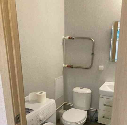 Сдаётся: квартира. Кол-во комнат: 1 Общая площадь квартиры: 34 кв. м.Город: Донецк.Район: Калининский Донецк