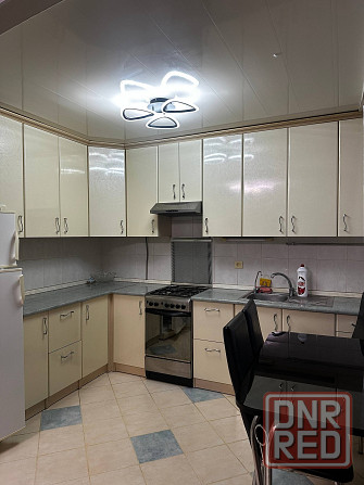 Продается 2х. к. кв. в Ворошиловском районе, пр-т Комсомольский 33. Донецк - изображение 1