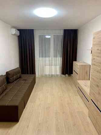 Сдается просторная 1-комнатная квартира (40 кв.м) в Кировском районе Донецк