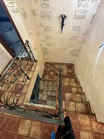 Продам Дом 300м2 ул. Кармелюка рн Авиацентра Луганск