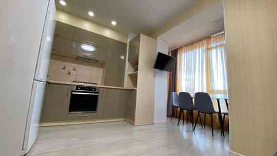 Сдается 2-комнатная квартира 50 кв. м Район: Киевский Донецк