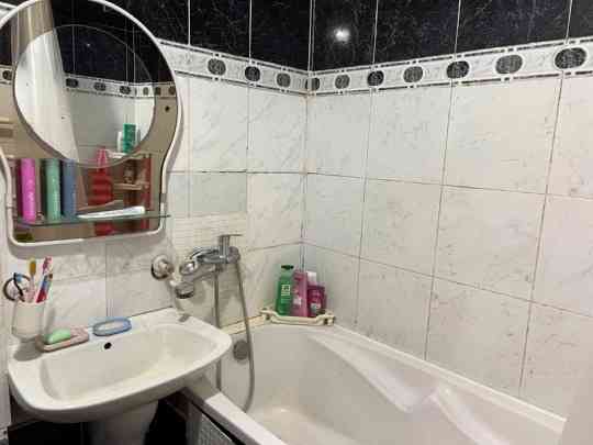 Сдам однушку , небольшая но очень уютная , хорошо подойдет для молодой семейной пары Донецк