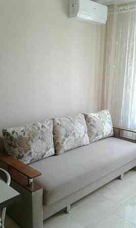 Сдаётся на длительный период уютная светлая студия в Киевском районе Донецк